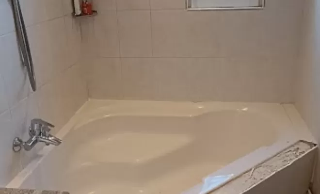 Rénovation d'une salle de bain a chalon sur Saône (avant)